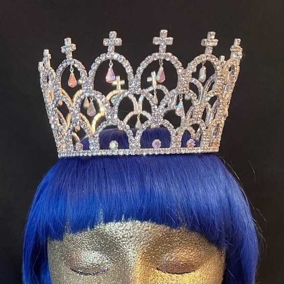 Exquisite Vintage Silver Crown with Luminescent Teardrop Crystal Embellishments main image 9